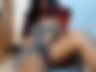 Live cam show with samyspresleyts - Dirty Talk on Milf Play
