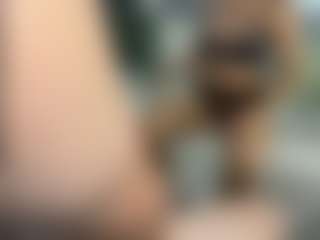 Sofia_JuicyAss's Live Sex Cam Show