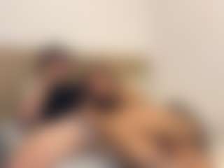 Sofia_JuicyAss MILF webcam performer live streaming
