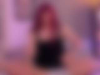 Live cam show with sky-taylorr - Facial Piercings on Streamer API