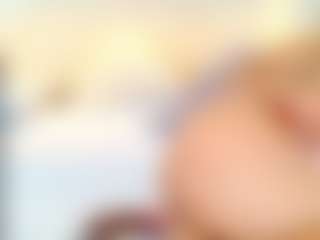 Live cam show with Antonella - Big Ass on Fit Hotties