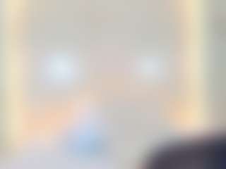 Antonella MILF webcam performer live streaming