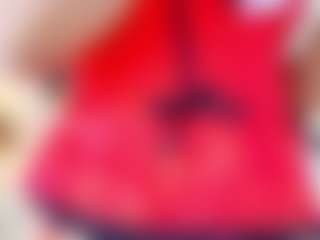 Live cam show with Antonella - Tease MILF on SquirtSoMuch