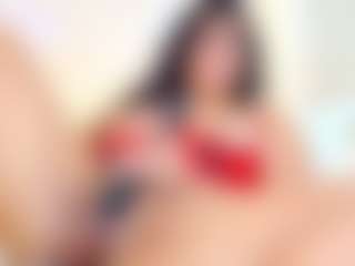 Live cam show with Antonella - Gamer MILF on Free Soda