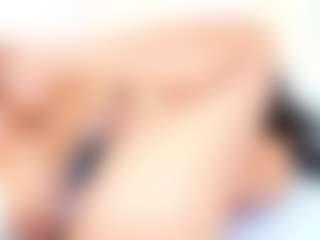 Live cam show with Antonella - Striptease MILF on Camiplay Live