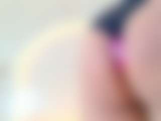 Live cam show with Antonella - Erotic Dance on Camsoda