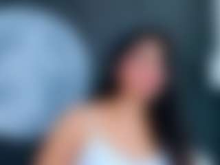 Antonella MILF webcam performer live streaming