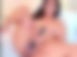 Live cam show with Antonella - Tease MILF on Dolls Live