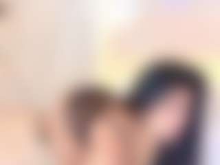 Live cam show with Antonella - Shaved Pussy MILF on SxyPornLive