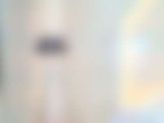 Antonella MILF webcam performer live streaming