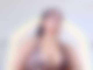 Live cam show with Antonella - Twerk on fapnchat