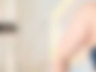 Live cam show with Antonella - Brown Eyes MILF on livesuperchat.net