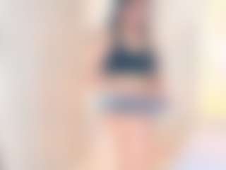 Live cam show with Antonella - Striptease MILF on Camsoda