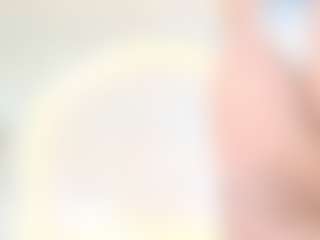 Antonella MILF webcam performer live streaming