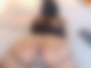 Show live cam dengan Antonella - Public BBW di Camsoda