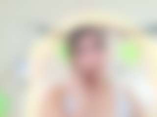 Antonella MILF webcam performer live streaming