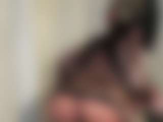 Live cam show with Sweet Stufff - Bedroom on live18s.com