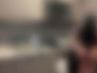 Live cam show with Sweet Stufff - Latina on Instabang