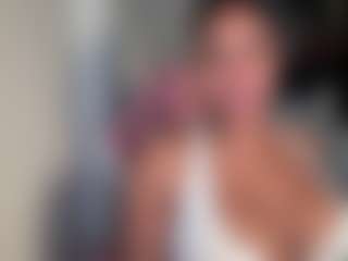 Live cam show with Sweet Stufff - Bedroom on parknlotfishbdy