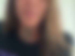 BellaSky's Live Sex Cam Show