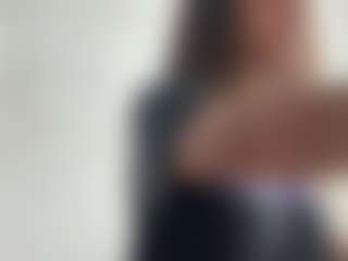 BellaSky's Live Sex Cam Show