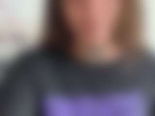 BellaSky's Live Sex Cam Show