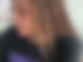 BellaSky's Live Sex Cam Show