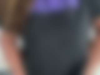 BellaSky's Live Sex Cam Show