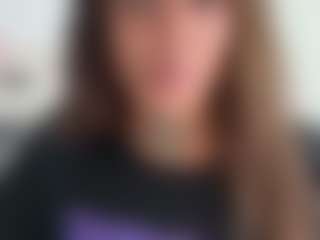 BellaSky's Live Sex Cam Show