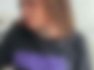 BellaSky's Live Sex Cam Show