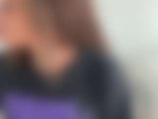 BellaSky's Live Sex Cam Show