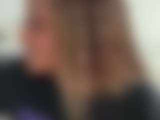 BellaSky's Live Sex Cam Show