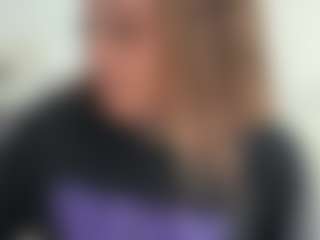 BellaSky's Live Sex Cam Show