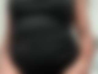 BellaSky's Live Sex Cam Show