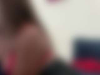 BellaSky's Live Sex Cam Show