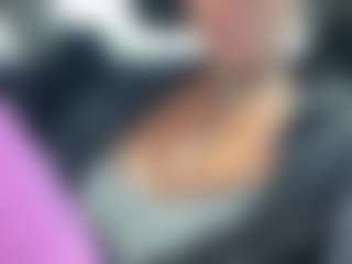 BellaSky's Live Sex Cam Show