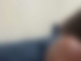 Live cam show with BellaSky - Brown Eyes Black on chickslive.net