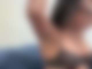 Live cam show with BellaSky - Tease Lovense on TottyGirls