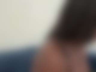 Live cam show with BellaSky - Ebony Small Tits on 1on1-livenow