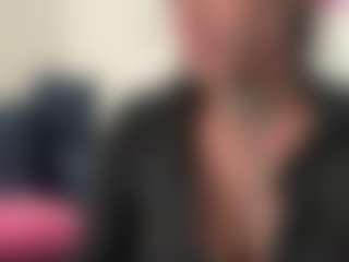 BellaSky's Live Sex Cam Show