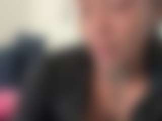 BellaSky's Live Sex Cam Show