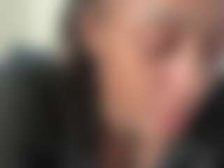 BellaSky's Live Sex Cam Show