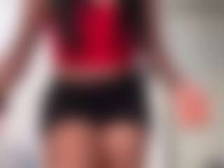 BellaSky's Live Sex Cam Show
