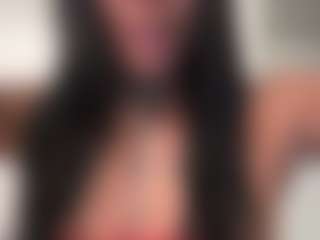 BellaSky's Live Sex Cam Show