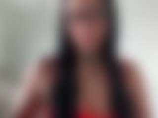 BellaSky's Live Sex Cam Show