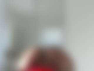 BellaSky's Live Sex Cam Show
