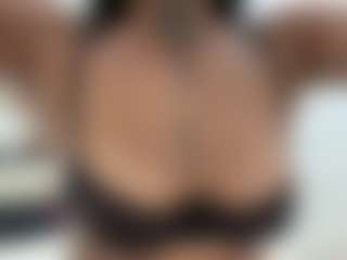 BellaSky's Live Sex Cam Show