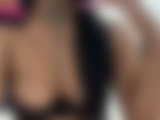 BellaSky's Live Sex Cam Show