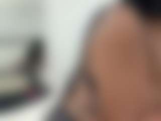 BellaSky's Live Sex Cam Show