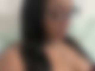 BellaSky's Live Sex Cam Show
